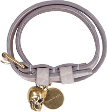 Carica l'immagine nel visualizzatore di Gallery, Bracciale Skull in pelle con targhetta logata
