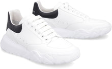 Carica l'immagine nel visualizzatore di Gallery, Sneakers low-top Court in pelle
