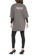 Carica l'immagine nel visualizzatore di Gallery, T-shirt oversize in cotone
