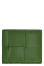 Carica l'immagine nel visualizzatore di Gallery, Portafoglio Bi-fold in pelle
