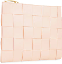 Carica l'immagine nel visualizzatore di Gallery, Pouch in pelle
