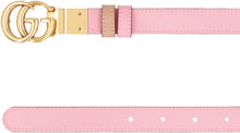 Carica l'immagine nel visualizzatore di Gallery, Cintura reversibile GG Marmont in pelle
