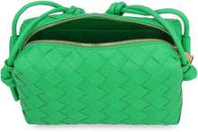 Carica l'immagine nel visualizzatore di Gallery, Mini borsa a tracolla Loop in pelle
