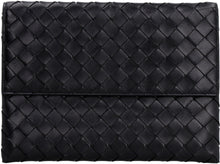 Carica l'immagine nel visualizzatore di Gallery, Pochette in pelle
