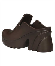 Carica l'immagine nel visualizzatore di Gallery, Mules Rubber Flash

