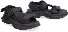 Load image into Gallery viewer, Tread flat sandals
