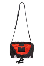 Carica l'immagine nel visualizzatore di Gallery, Borsa The Bundle Mini in nylon
