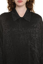 Carica l'immagine nel visualizzatore di Gallery, Camicia in seta
