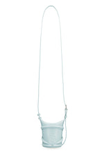 Carica l'immagine nel visualizzatore di Gallery, Mini borsa a secchiello The Curve in pelle
