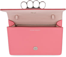 Carica l'immagine nel visualizzatore di Gallery, Borsa a tracolla The Four Ring in pelle
