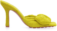 Carica l'immagine nel visualizzatore di Gallery, Mules Stretch
