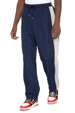Carica l'immagine nel visualizzatore di Gallery, Track-pants in nylon con logo

