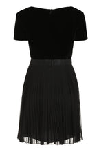 Carica l&#39;immagine nel visualizzatore di Gallery, Abito con gonna plissettata
