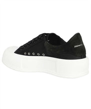 Carica l'immagine nel visualizzatore di Gallery, Sneakers Deck Plimsoll in tela

