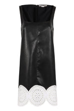 Carica l&#39;immagine nel visualizzatore di Gallery, Abito in ecopelle
