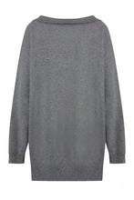 Carica l'immagine nel visualizzatore di Gallery, Maglione in cachemire con scollo a V
