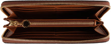 Carica l'immagine nel visualizzatore di Gallery, Portafoglio zip-around Stella Logo in ecopelle
