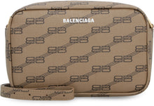 Carica l'immagine nel visualizzatore di Gallery, Camera bag Signature in tela spalmata
