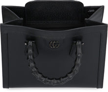 Carica l'immagine nel visualizzatore di Gallery, Borsa shopping piccola Gucci Diana in pelle
