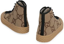 Carica l'immagine nel visualizzatore di Gallery, Sneakers high-top con logo GG all-over

