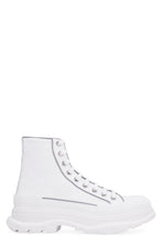 Load image into Gallery viewer, Tread Slick lace-up ankle boots
