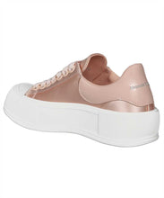 Carica l'immagine nel visualizzatore di Gallery, Sneakers Deck Plimsoll in raso
