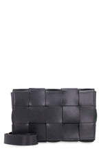 Carica l'immagine nel visualizzatore di Gallery, Messenger bag Cassette in pelle
