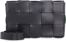 Carica l'immagine nel visualizzatore di Gallery, Messenger bag Cassette in pelle
