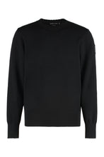 Load image into Gallery viewer, Crew-neck wool sweater
