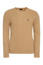 Load image into Gallery viewer, Sweater in cable knit
