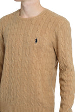 Load image into Gallery viewer, Sweater in cable knit
