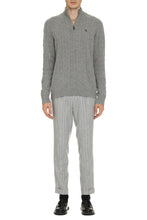 Load image into Gallery viewer, Wool and cashmere sweater
