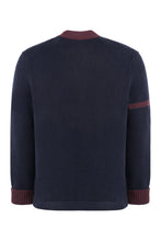 Carica l'immagine nel visualizzatore di Gallery, Cardigan in lana con patch
