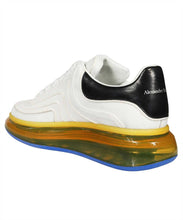 Carica l'immagine nel visualizzatore di Gallery, Sneakers oversize in pelle
