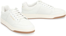 Carica l'immagine nel visualizzatore di Gallery, Sneakers low-top Sl/61 in pelle
