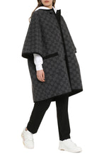 Carica l'immagine nel visualizzatore di Gallery, Cappotto reversibile in lana
