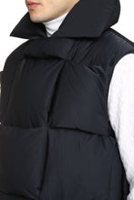 Carica l'immagine nel visualizzatore di Gallery, Gilet imbottito
