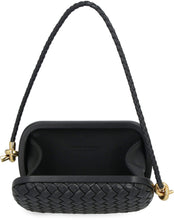 Carica l'immagine nel visualizzatore di Gallery, Pochette Knot in pelle
