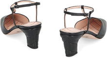 Load image into Gallery viewer, Petite GG leather pumps
