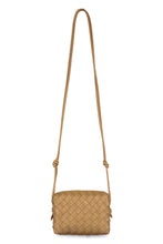 Carica l'immagine nel visualizzatore di Gallery, Camera bag Mini Loop in pelle
