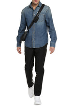Carica l'immagine nel visualizzatore di Gallery, Camicia in denim
