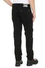 Carica l'immagine nel visualizzatore di Gallery, Jeans slim fit a 5 tasche
