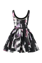 Carica l'immagine nel visualizzatore di Gallery, Abito mini stampato

