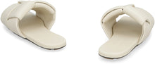 Carica l'immagine nel visualizzatore di Gallery, Mules Patch in pelle
