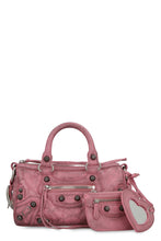 Carica l'immagine nel visualizzatore di Gallery, Borsa Le Cagole Mini Duffle in pelle
