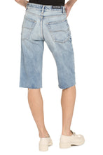 Carica l'immagine nel visualizzatore di Gallery, Bermuda jeans
