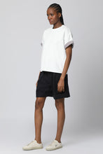 Carica l'immagine nel visualizzatore di Gallery, T-shirt girocollo in cotone
