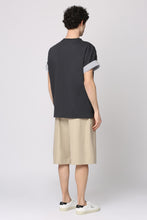 Carica l'immagine nel visualizzatore di Gallery, T-shirt girocollo in cotone
