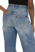 Carica l'immagine nel visualizzatore di Gallery, Jeans wide-leg
