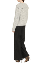 Load image into Gallery viewer, Wool cardigan

